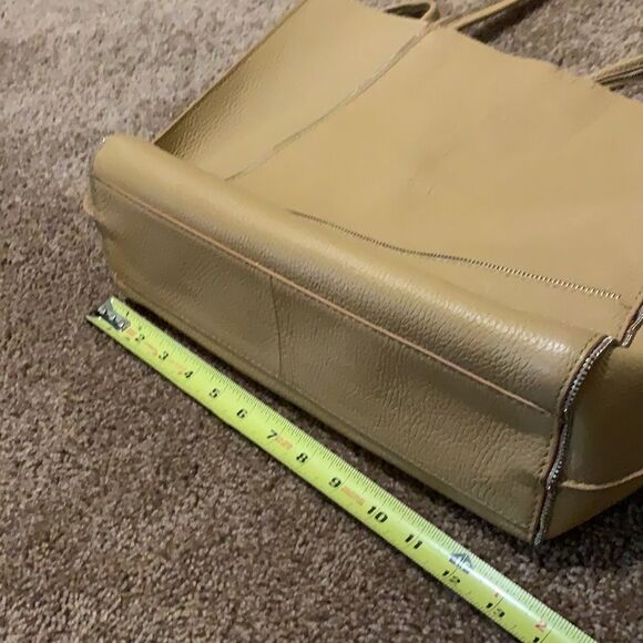 Botkier camel tote - Picture 11 of 16